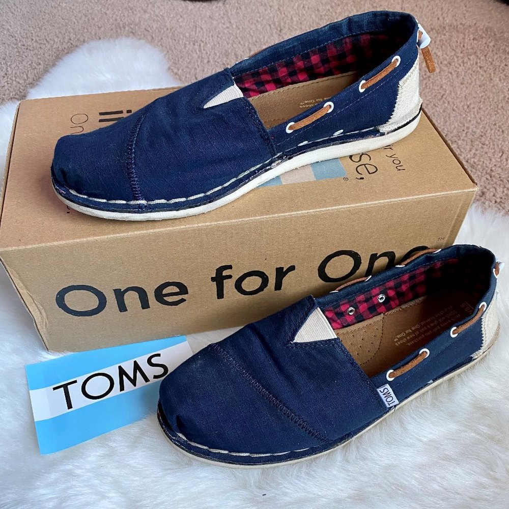 TOMS Bimini Stitchout Drawstring Navy Boat Shoes
